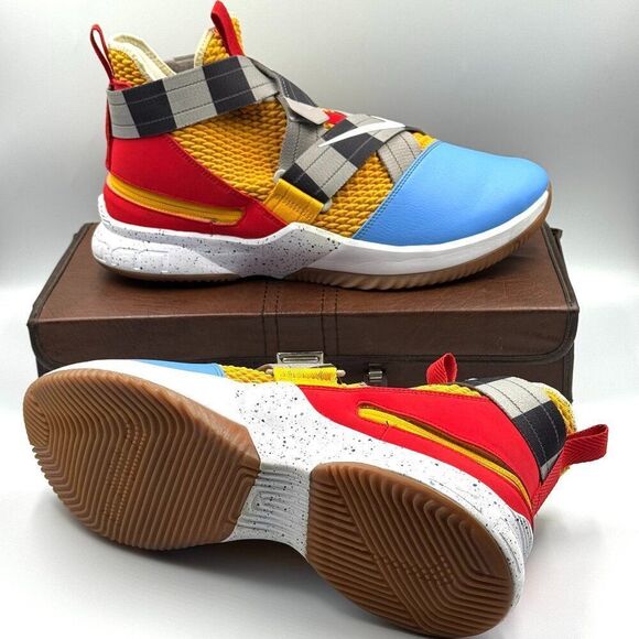 Nike LeBron Soldier 12 FlyEase Extra-Wide 'Toy Story' - Picture 1 of 10